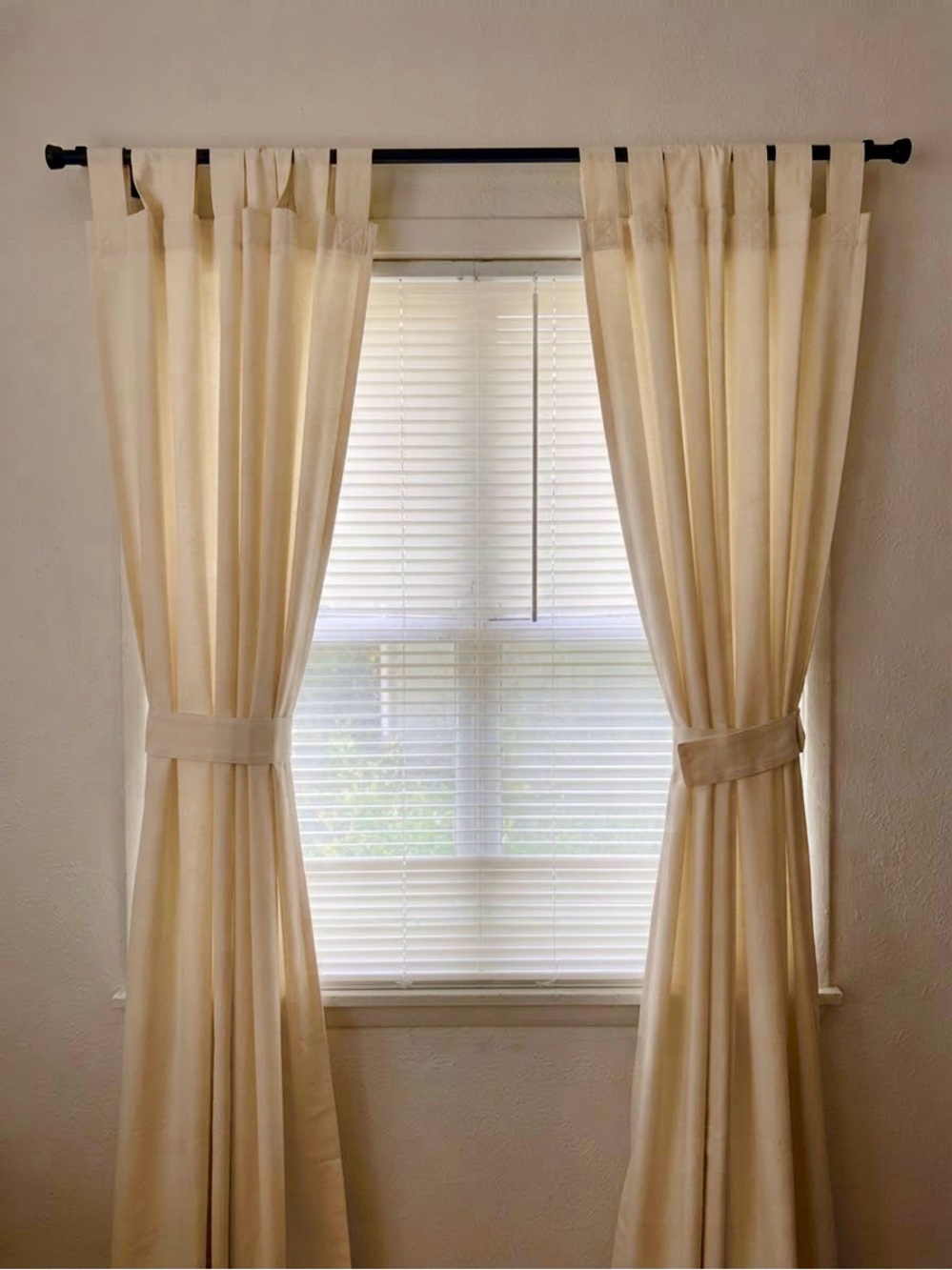 Pottery Barn Tab Top Curtains & Holdbacks Set White Linen Look 6 Pcs